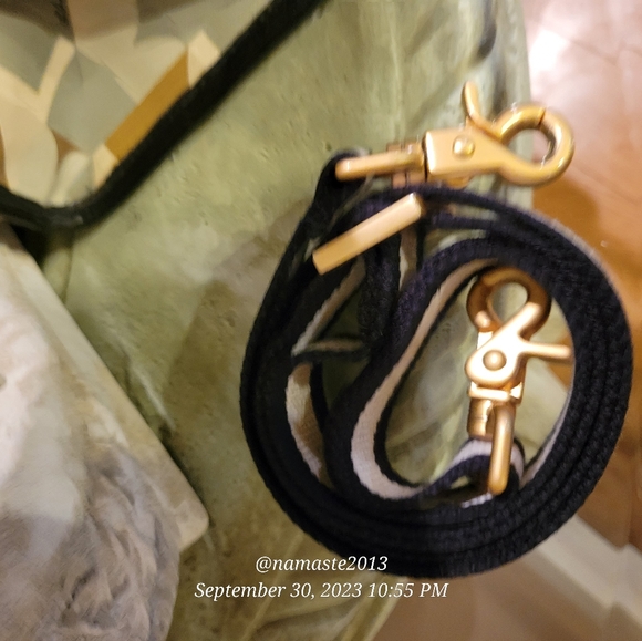 L.A.M.B. by Gwen SBelmond Geometric Tote Shoulder Bag Crossbody Luxury #534 - Picture 14 of 15